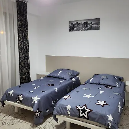 ゲストハウス Pensiunea Casa Italia