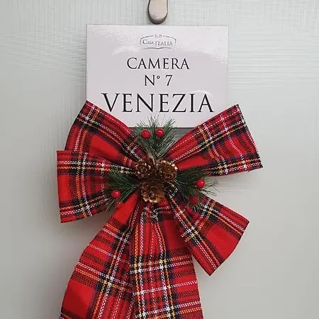 ゲストハウス Pensiunea Casa Italia