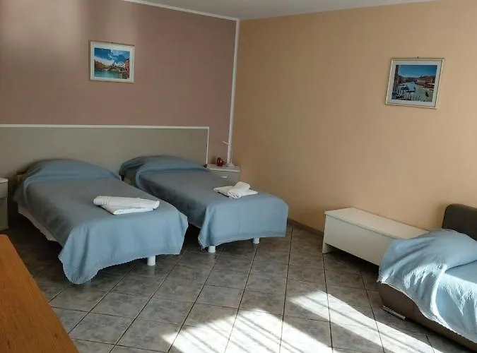 Pensiunea Casa Italia Гостьовий будинок Тімішоара